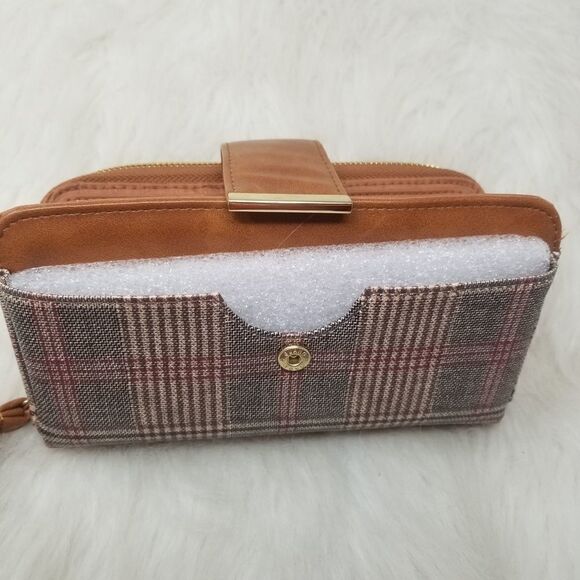 Brown Plaid Wristlet/Clutch Boutique Wallet. - Picture 7 of 16